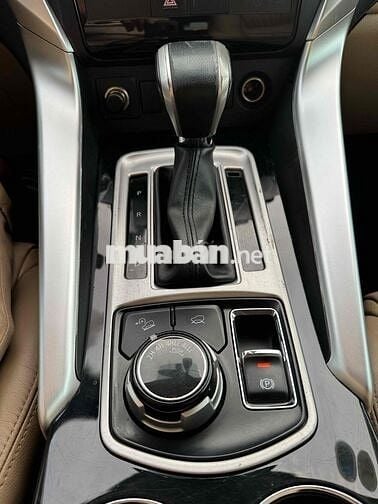 Mitsubishi Pajero Sport 2017 3.0G STD 4x4 AT -