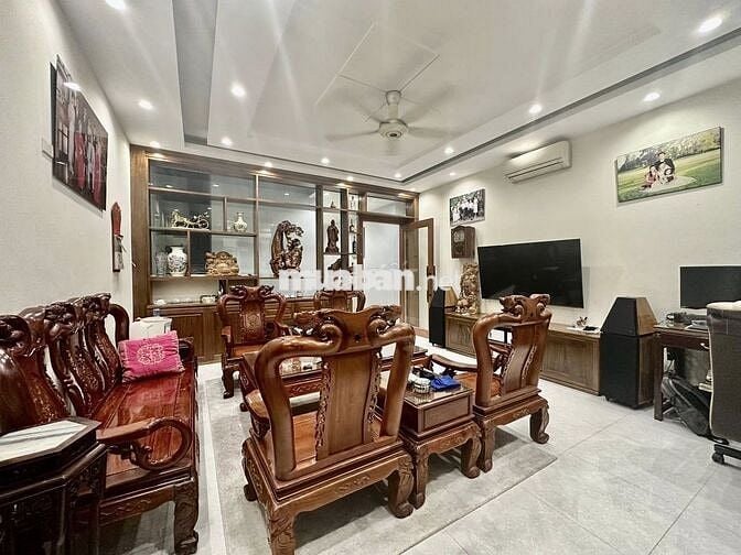 LIỀN KỀ LOUIS CITY ĐẠI MỖ -100M-5 TẦNG-GARA-VỈA HÈ-VIEW VƯỜN HOA -VIP