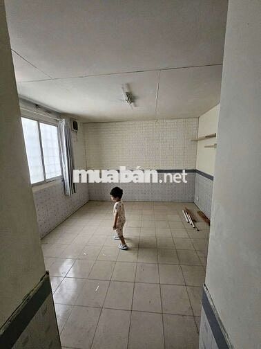 Nhà trọ độc lập nằm ngay tầng trệt ( không tiếp trung gian )