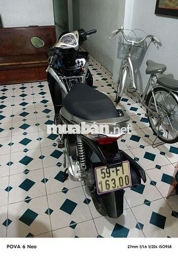Cần bán xe nhà đang đi