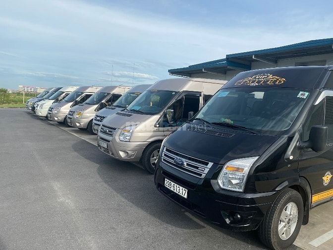 Tìm lái xe bằng B2-D chạy chuyên gia và CBCNV Khu Công Nghiệp