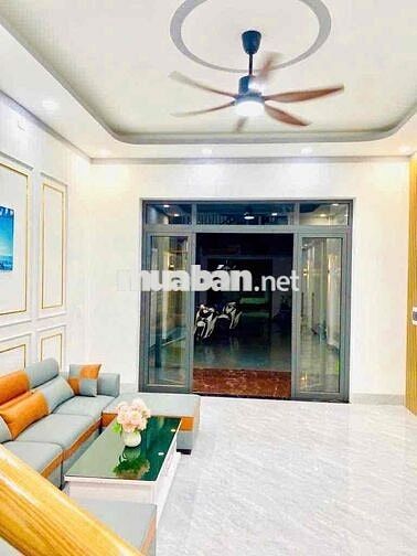 EM Bán nhà một trệt một lầu thiết kế theo phong cách hiện đại. Kp3a Tr