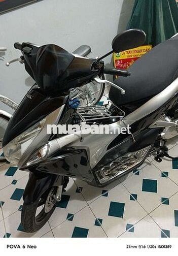 Cần bán xe nhà đang đi