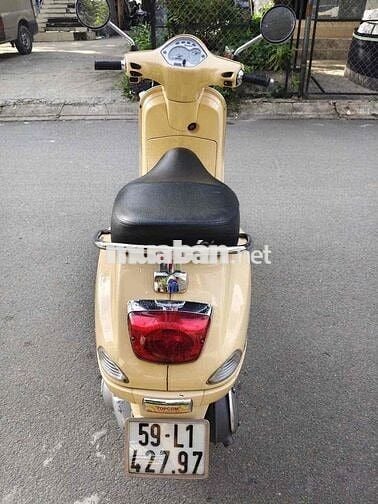 Vespa FI 3vie . 213 biển sg ngay chủ ký xe cọp