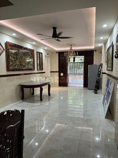 Cho thuê mặt bằng 125m2 ( 5 x 25m ) 1 pn / 1 wc  , có nội thất .