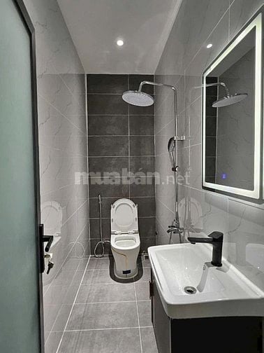 Căn nhà đẹp 2 tầng, 67.5m2 ngay Cô Giang, PN. Giá: 3 Tỷ 440. Hẻm 4.5m