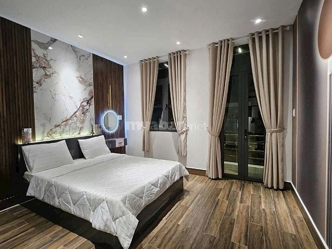 Căn nhà đẹp 2 tầng, 67.5m2 ngay Cô Giang, PN. Giá: 3 Tỷ 440. Hẻm 4.5m