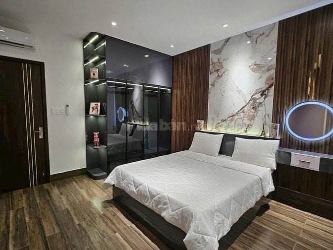 Căn nhà đẹp 2 tầng, 67.5m2 ngay Cô Giang, PN. Giá: 3 Tỷ 440. Hẻm 4.5m