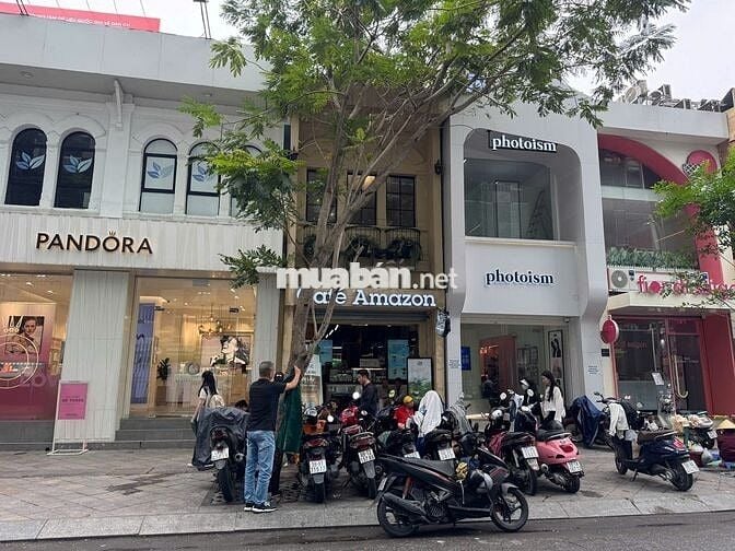 CHO THUÊ MT KHU PHỐ ĐI BỘ NGUYỄN HUỆ QUẬN 1 - NGAY BÃI XE ĐÔNG ĐÚC