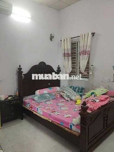 150m2, tầng1": 1pkhách1păn+bếp+tolet,lầu bankong P.khách 2.P.ngủ,tolet