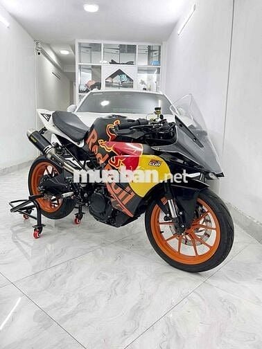 KTM 390