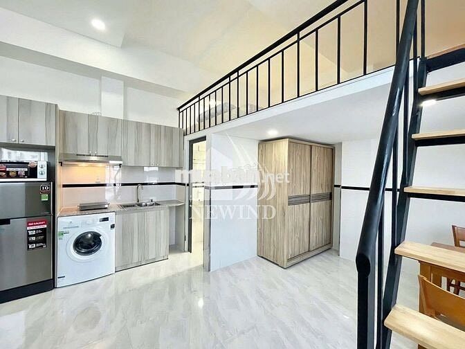 Cho Thuê Căn Hộ Gác Cửa Sổ ở Bạch Đằng gần ĐH Ngoại Thương Bình Thạnh