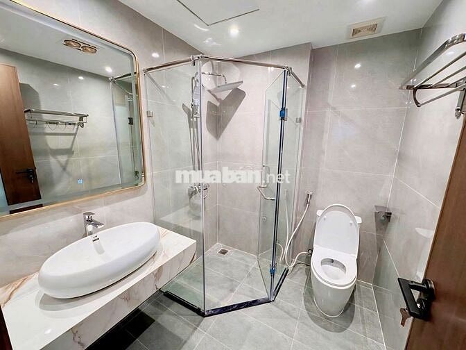 Bạn em cần bán nhà 5t,35m tại Nguyễn Viết Xuân,Hà Đông,thag máy chỉ 8t