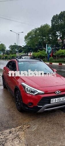 Huyndai I20 sx 2015 Active 1.4 AT - 90000 km