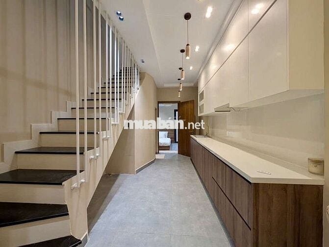 Gấp gấp bán nhà đẹp Wasabi giá xe máy cạnh Bùi Đình Túy 2tang 100m2 7t
