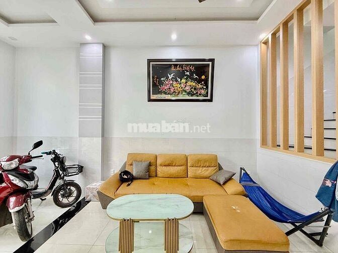 Bán nhà ngay chợ thạnh xuân hẻm xe hơi quận 12