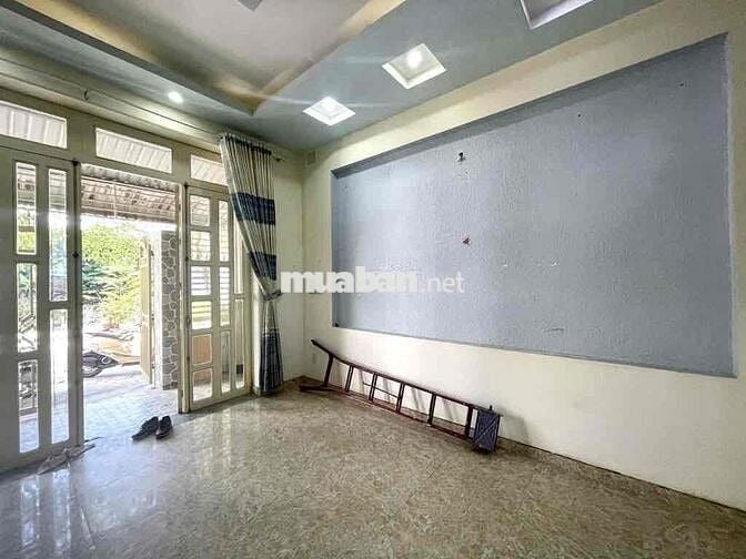 nhà Sát Mặt Tiền Thạnh Xuân 21 _ hẻm 8m