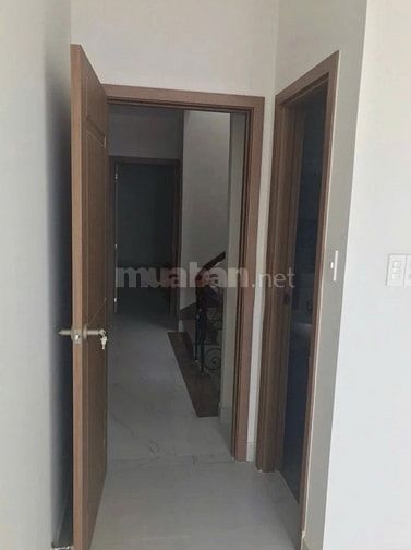 ĐỊNH CƯ CANADA! BÁN  NHÀ CHÍNH CHỦ 2t550, DT 57m2 đường TRẦN KHẮC TRÂN