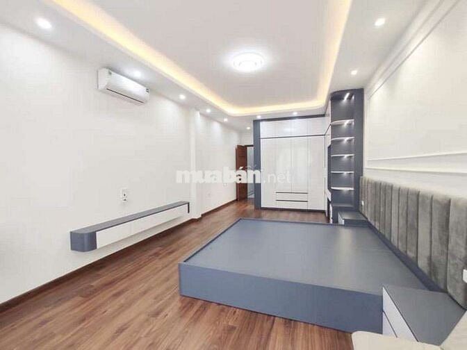 Hiếm có phố Lĩnh Nam, oto đỗ cửa ngủ ngày đêm, full nội thất, ở ngay