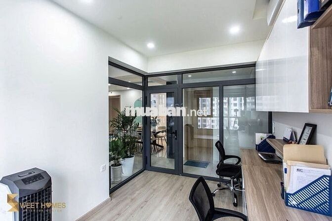Cần cho thuê căn hộ Emerald -khu Celadon City. Giá 14tr có thể ở liền