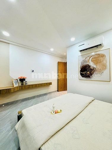 Bán nhà 49m2 Phan Đăng Lưu, P3, Phú Nhuận. Gần ngã tư Phú Nhuận, SHR