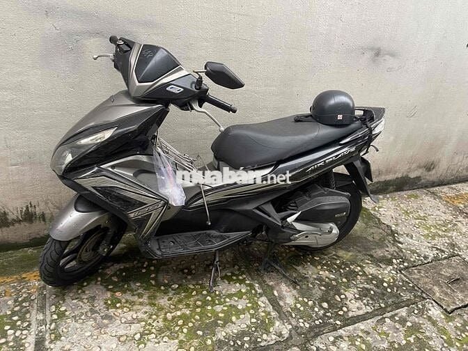 cần bán mình xe ab 125 máy móc zin ẽme máy zin êm.