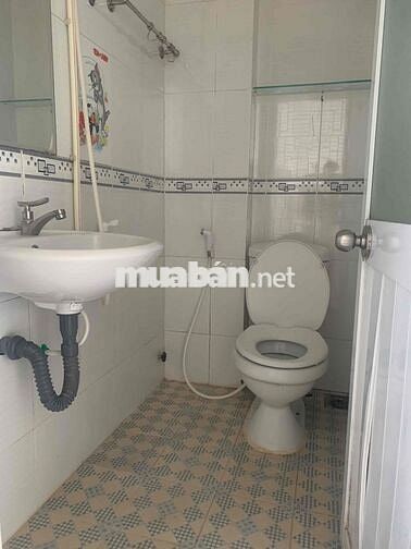 Chính chủ cho thuê nhà nguyên căn giá siêu rẻ
