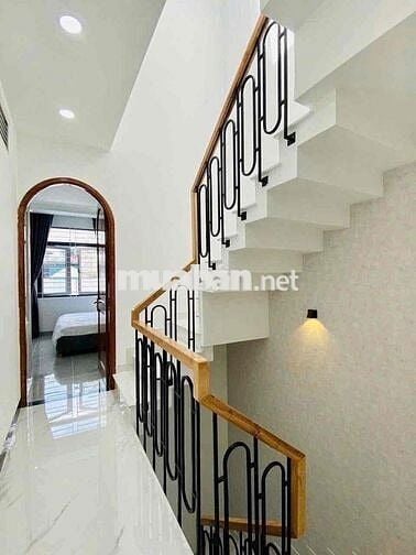 SIÊU PHẨM CAO TẦNG PHONG CÁCH HIỆN ĐẠI NGAY THỊ TRẤN HÓC MÔN GIÁ RẺ