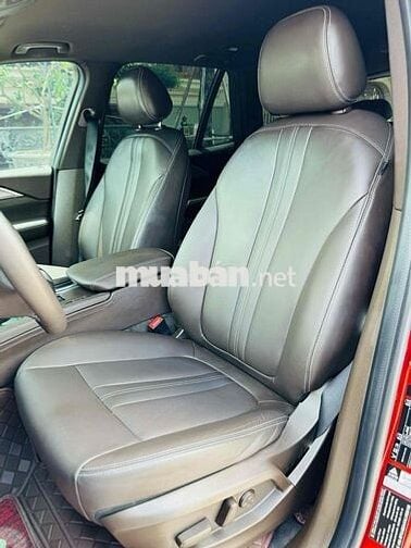VinFast Lux SA2.0 2020 Premium 2.0 AT - 48888 km