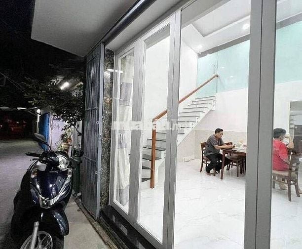 Nhà đẹp kiểu Penhouse, 40m², 4.2 tỷ – Trần Tấn, Tân Sơn Nhì, HXM