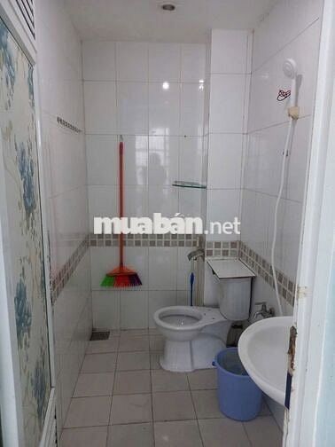Chính chủ cần bán gấp căn nhà hẻm 160 Nguyễn Văn Quỳ q7