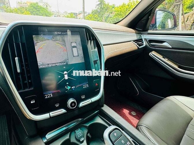 VinFast Lux SA2.0 2020 Premium 2.0 AT - 48888 km