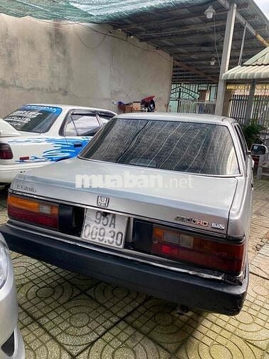 Honda Accord 1985 máy số chất.