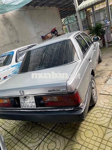 Honda Accord 1985 máy số chất.