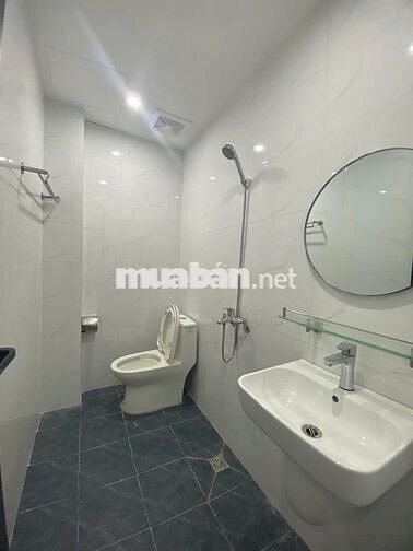 HIẾM LÔ GÓC NHÀ ĐẸP HỒ TÙNG MẬU 36M2X5T ĐẤT THỊNH GIÁ 8,3 TỶ