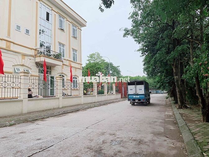131m Đông Mỹ - Thanh Trì , Diện tích rộng - Ở Sướng ( 80tr/m )