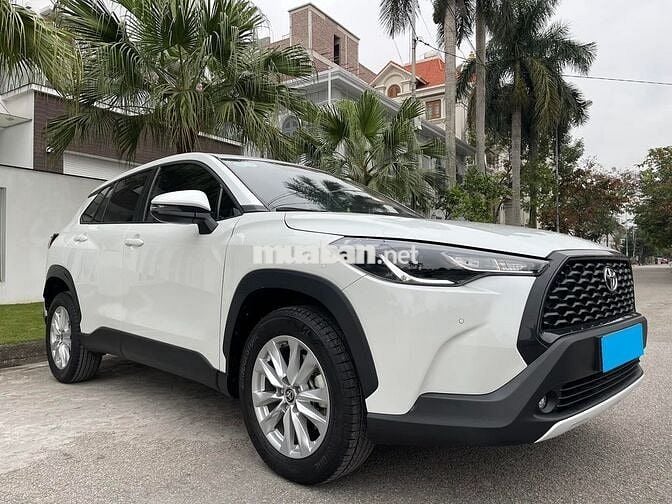 Toyota Cross 1.8G 2023 màu trắng 5 chổ
