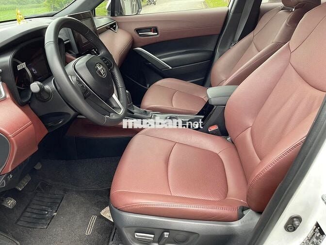Toyota Cross 1.8G 2023 màu trắng 5 chổ