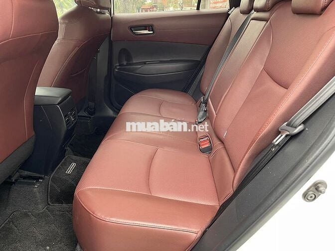 Toyota Cross 1.8G 2023 màu trắng 5 chổ