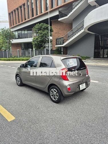 Kia 2014 Van 1.0 AT - 96000 km