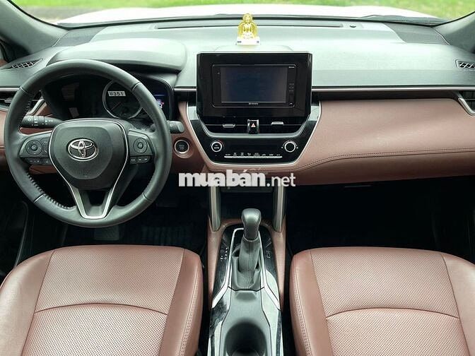 Toyota Cross 1.8G 2023 màu trắng 5 chổ