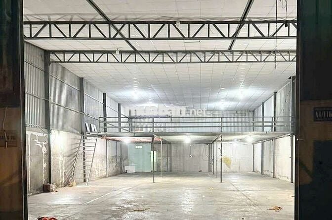 CHO  THUÊ  KHO  XƯỞNG  MẶT TIỀN ( 360 m2) ĐƯỜNG 1A.  BÌNH CHÁNH