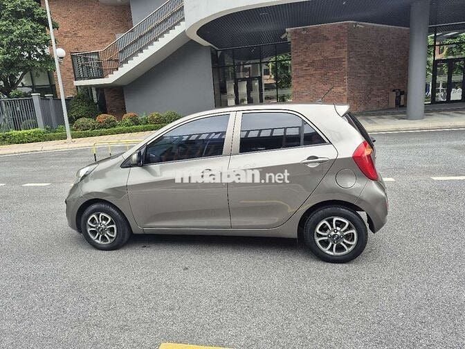 Kia 2014 Van 1.0 AT - 96000 km