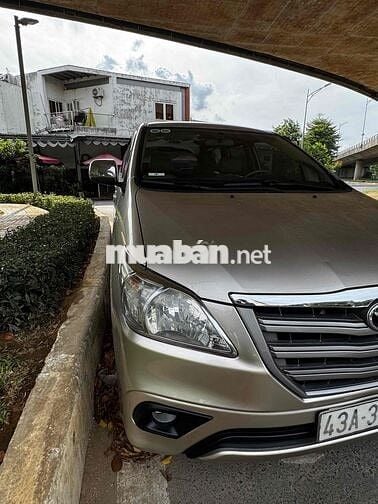 Toyota Innova 2014 E - 99000 km