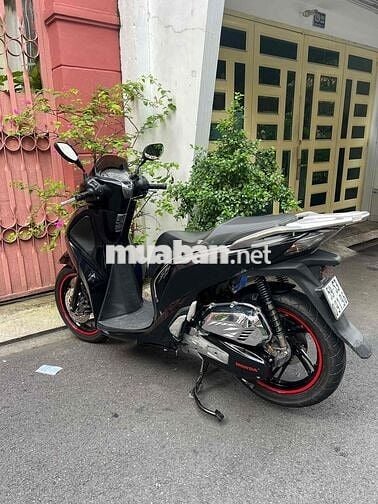 xe sh màu đen 2019 xe còn mới