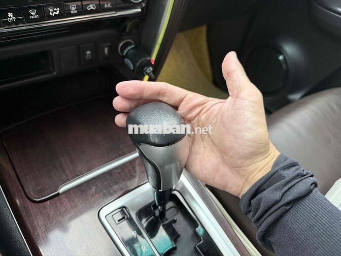 Toyota Fortuner 2017 2.7V - 30.000Km - 1 Chủ Đẹppp