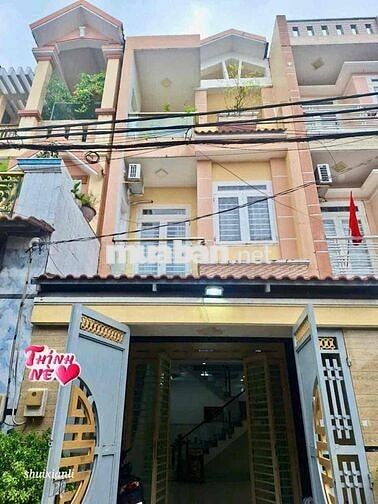 nhà full Nội Thất, trệt 2 lầu có 4 phòng ngủ 3wc, hẻm xe tải