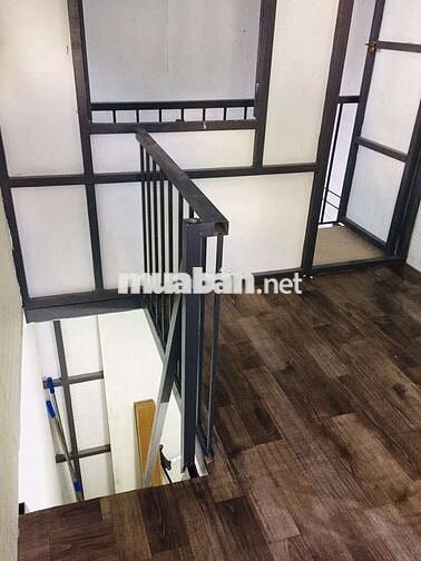 Cho thuê phòng trọ có gác có ban công hẻm xe hơi thoáng dễ di chuyển