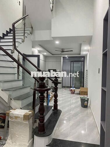 Bán gấp nhà 160 Nguyễn Văn Quỳ Quận 7- oto – Nhà đẹp xuất sắc, vào ở