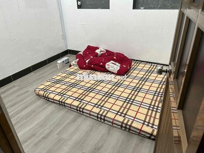 cho thuê nhà 4x12.5m, 2pn, 1 phòng thờ, 2wc, hẻm 3m, ĐHT 31, THT, Q12